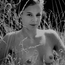 Bernadette Heerwagen nuda