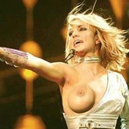 Britney Spears nahá