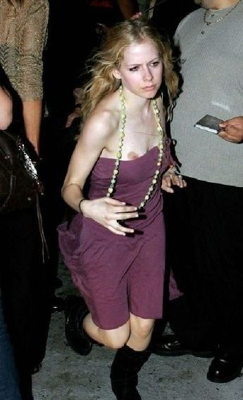 Avril Lavigne desnuda. Foto - 38
