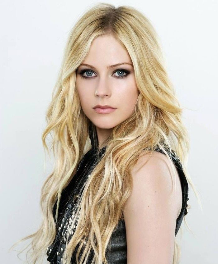 Avril Lavigne nuda. Foto - 63