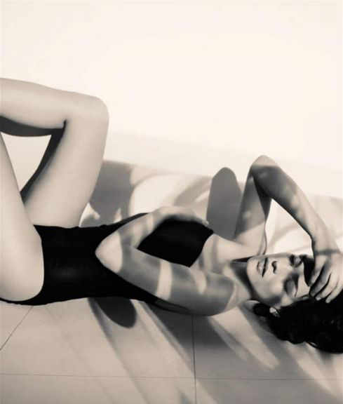 Andrea Kerestéšová nahá. Foto - 6