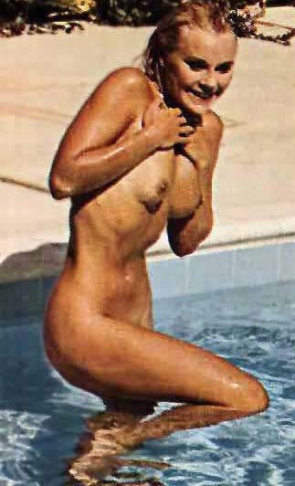 Elke Sommer desnuda. Foto - 11