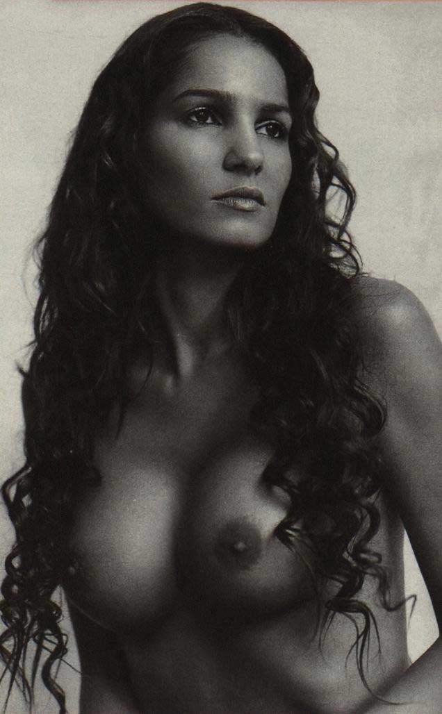 Nadja Abd el Farrag desnuda. Foto - 4