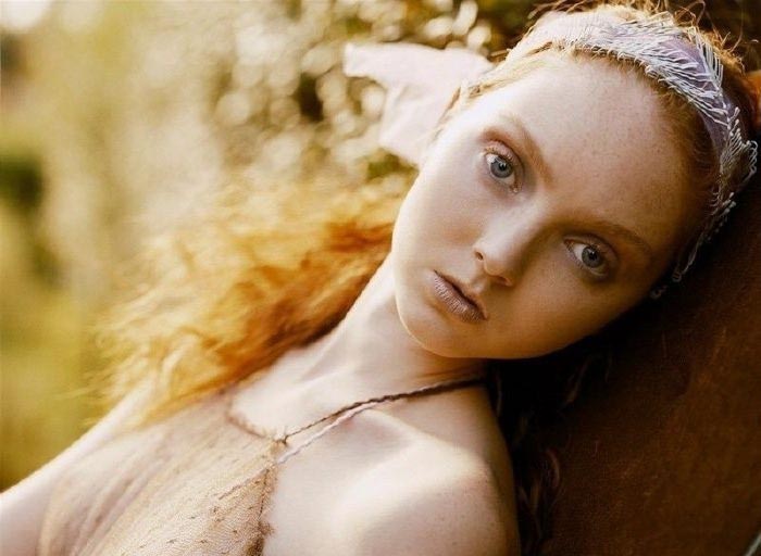 Nue lily cole Lily Cole