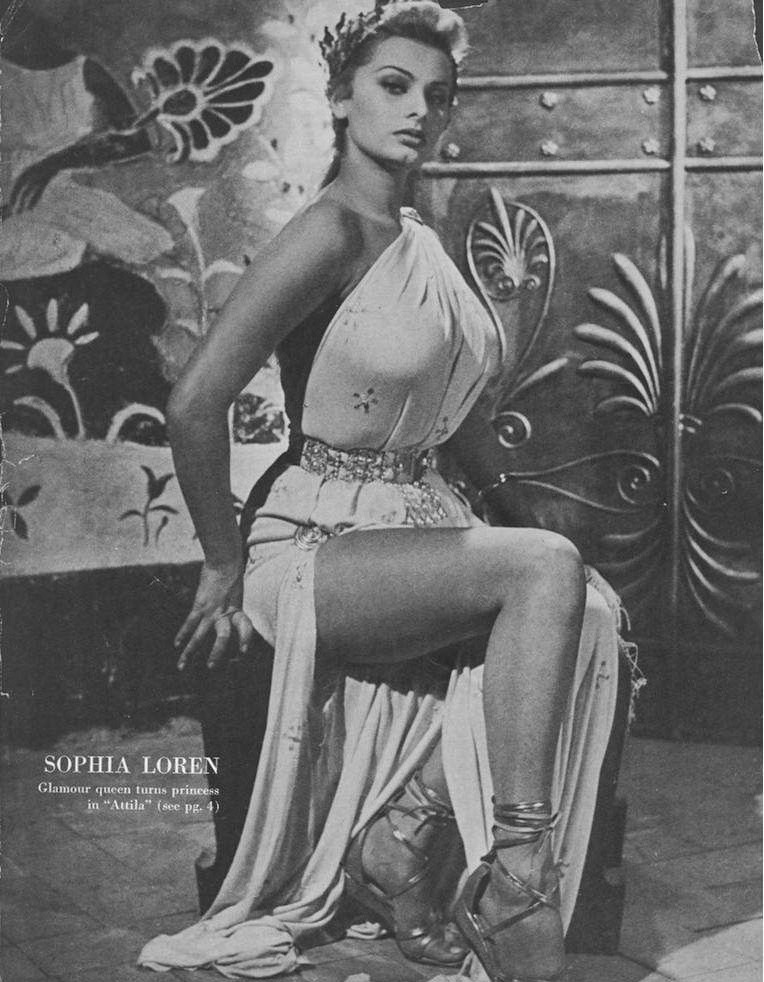 Sophia Loren nahá. Foto - 29