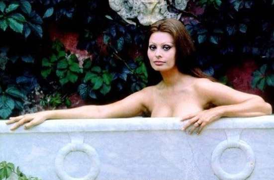 Sophia Loren nago. Zdjęcie - 6