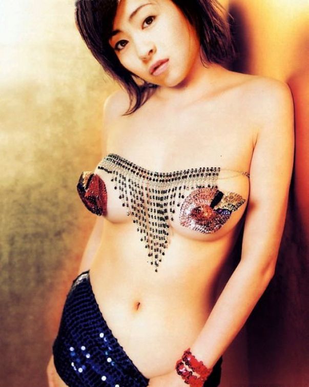 Hikaru Utada desnuda. Foto - 4