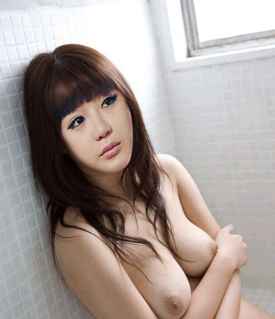 박봄 Nude. Photo - 3