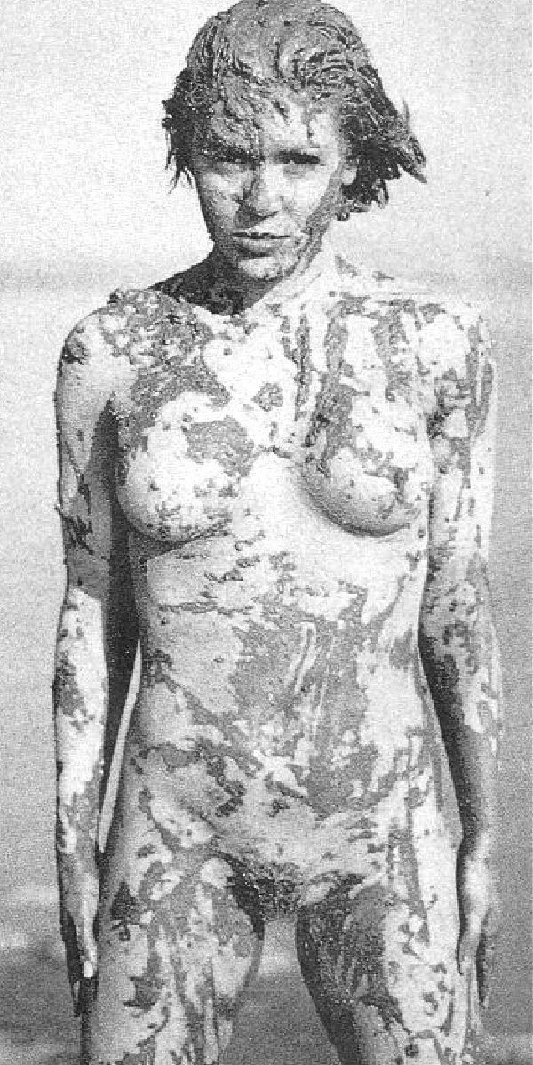 Alyssa Milano nuda. Foto - 17