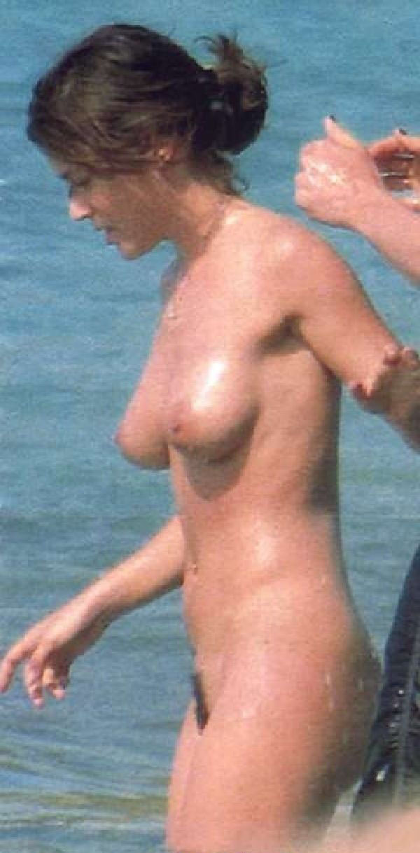 Alyssa Milano desnuda. Foto - 2