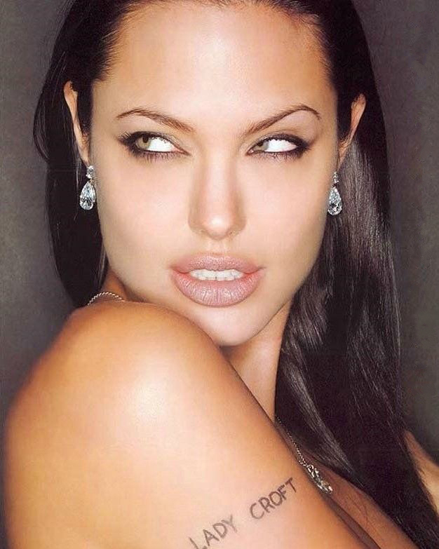 Angelina Jolie nahá. Foto - 98