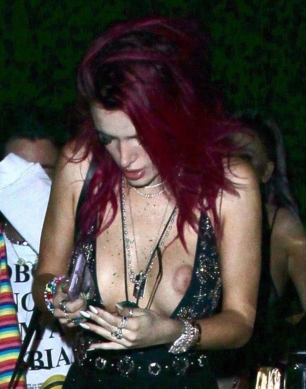 Bella Thorne desnuda. Foto - 25