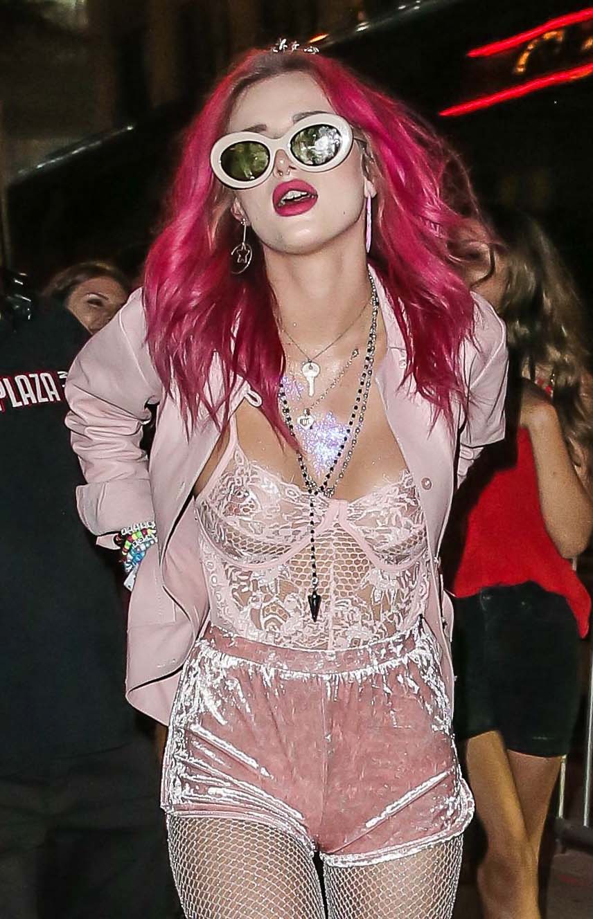 Bella Thorne desnuda. Foto - 29