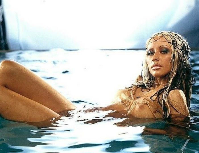 Christina Aguilera nago. Zdjęcie - 17