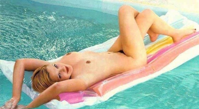 Drew Barrymore desnuda. Foto - 22