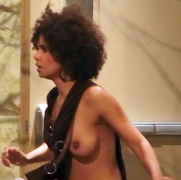 Halle Berry nuda. Foto - 33