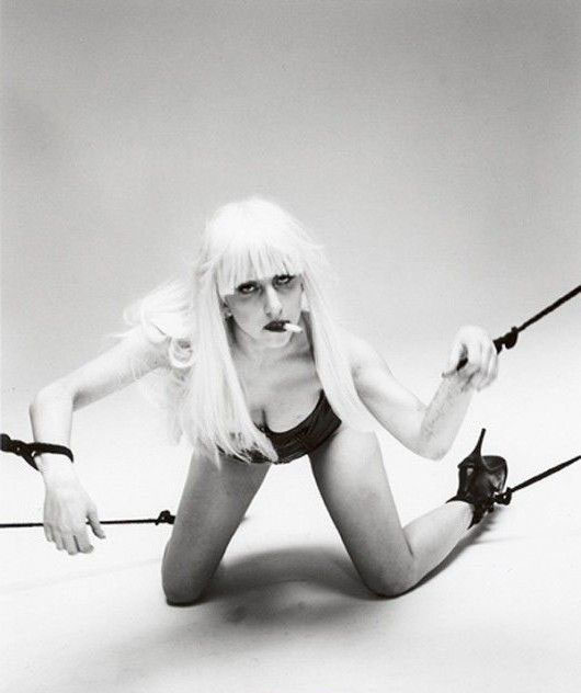 Lady Gaga nago. Zdjęcie - 10
