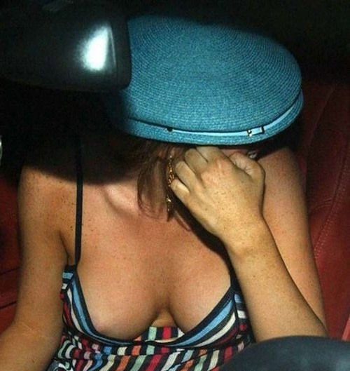 Lindsay Lohan nago. Zdjęcie - 1