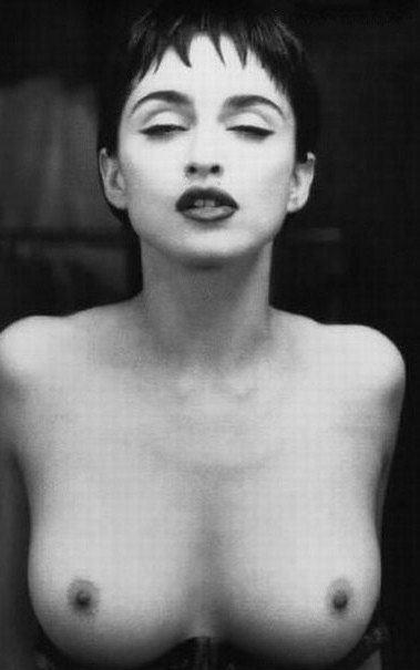 Madonna nahá. Foto - 24