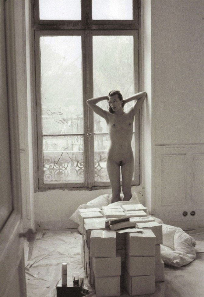Milla Jovovich nuda. Foto - 31