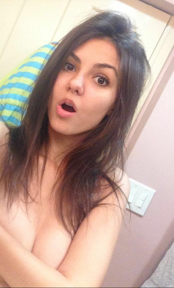Victoria Justice nuda. Foto - 18