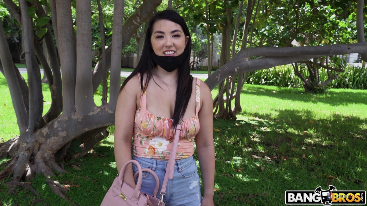 Asijské ženy. Galerie № 5798. Foto - 2